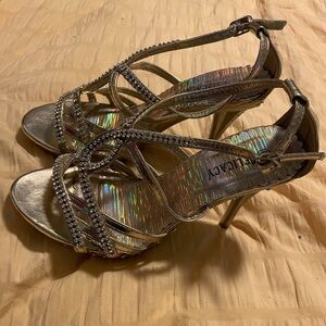 Gold Delicacy Heels! Rhinestones Ankle Strap Size 6.5 Formal Homecoming Prom EUC